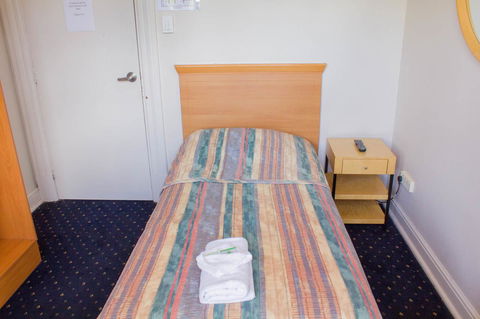 Gardners Inn Hotel - Lightning Ridge Tourism 42