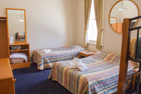 Gardners Inn Hotel - Lightning Ridge Tourism 19