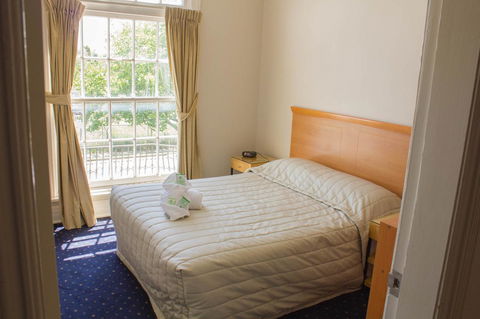 Gardners Inn Hotel - Lightning Ridge Tourism 36