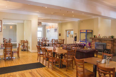 Gardners Inn Hotel - Lightning Ridge Tourism 6