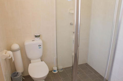 Gardners Inn Hotel - Lightning Ridge Tourism 5