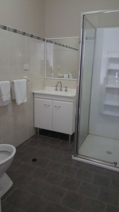 Gardners Inn Hotel - Lightning Ridge Tourism 43
