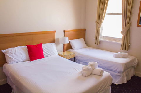 Gardners Inn Hotel - Lightning Ridge Tourism 3