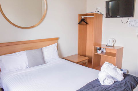 Gardners Inn Hotel - Lightning Ridge Tourism 29