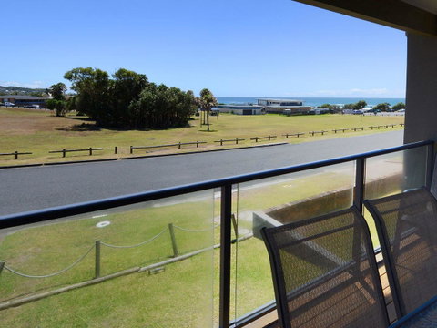 2 Cliff Road - Lightning Ridge Tourism 4