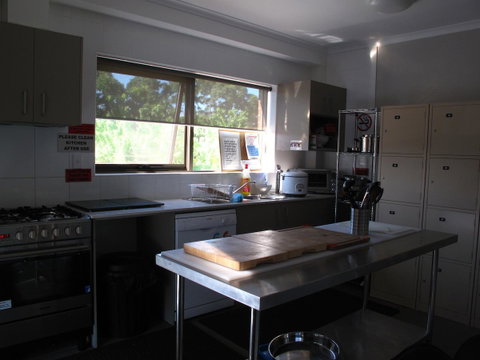 Strathfield Executive Accommodation - Lightning Ridge Tourism 41