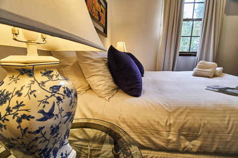 The Bronte Boutique Hotel - Lightning Ridge Tourism 40