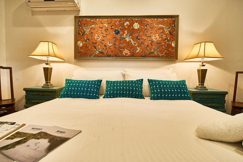 The Bronte Boutique Hotel - Lightning Ridge Tourism 42