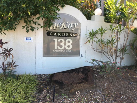 Nightcliff Foreshore Getaway - McKay Gardens - Lightning Ridge Tourism 2