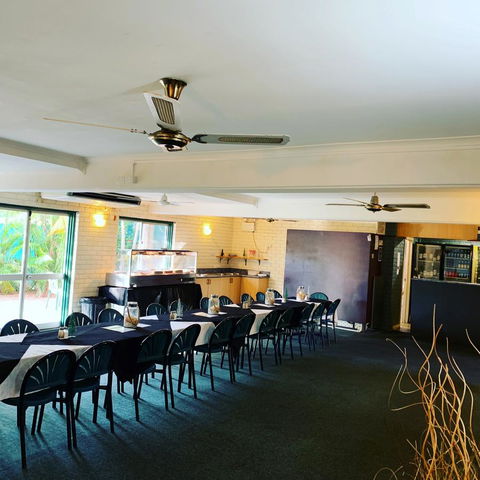 Pine Tree Motel - Lightning Ridge Tourism 38