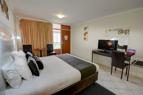 Elkira Court Motel - Lightning Ridge Tourism 14