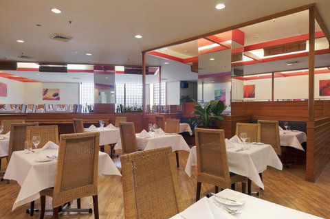 Hilton Darwin - Lightning Ridge Tourism 18