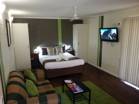 Alice On Todd Apartments - Lightning Ridge Tourism 18