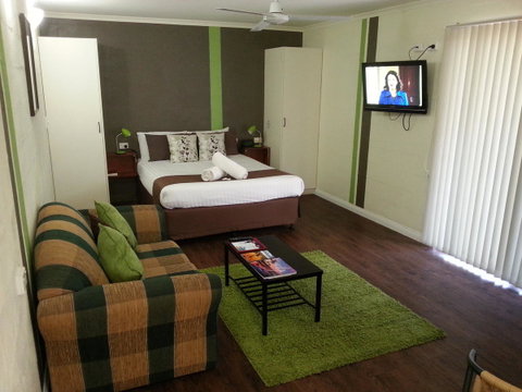 Alice On Todd Apartments - Lightning Ridge Tourism 16