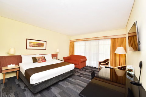 Mercure Alice Springs Resort - Lightning Ridge Tourism 11