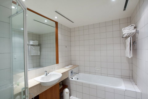 Mercure Alice Springs Resort - Lightning Ridge Tourism 25