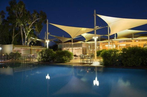 Sails In The Desert - Lightning Ridge Tourism 2