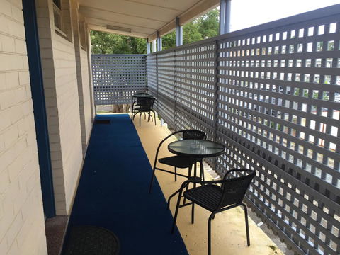 Golden Sands Motor Inn - Lightning Ridge Tourism 17