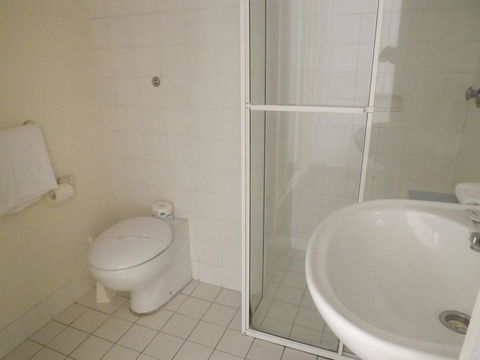 Golden Sands Motor Inn - Lightning Ridge Tourism 29