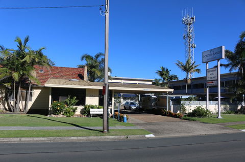 Golden Sands Motor Inn - Lightning Ridge Tourism 18