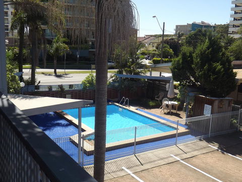 Golden Sands Motor Inn - Lightning Ridge Tourism 9