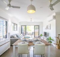 ZEN QUARTERS - The NOMADS PAD Near Nightcliff Markets  Sunset Foreshore - Lightning Ridge Tourism
