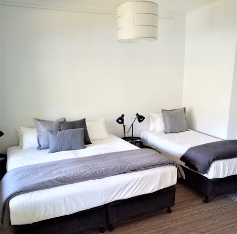 Arafura Blue - Lightning Ridge Tourism 12