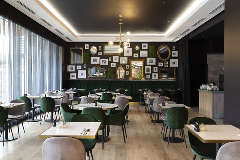 The Sebel Canberra Civic - Lightning Ridge Tourism 6