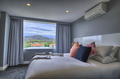 Canberra Rex Hotel - Lightning Ridge Tourism 0