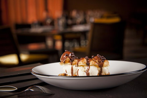 QT Canberra - Lightning Ridge Tourism 34