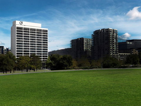 QT Canberra - Lightning Ridge Tourism 16