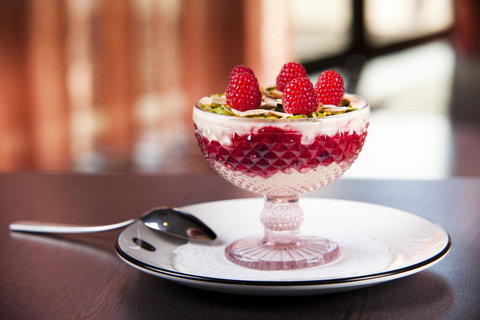 QT Canberra - Lightning Ridge Tourism 29