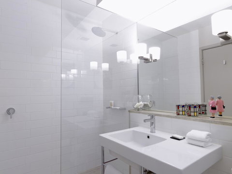 QT Canberra - Lightning Ridge Tourism 38