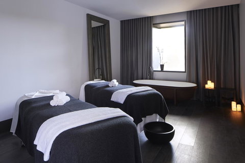 Hotel Realm - Lightning Ridge Tourism 23