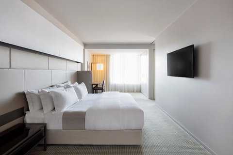 Hotel Realm - Lightning Ridge Tourism 9