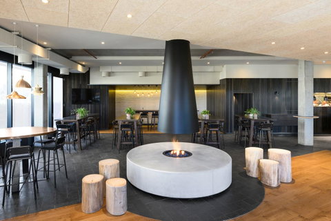 Hotel Realm - Lightning Ridge Tourism 3