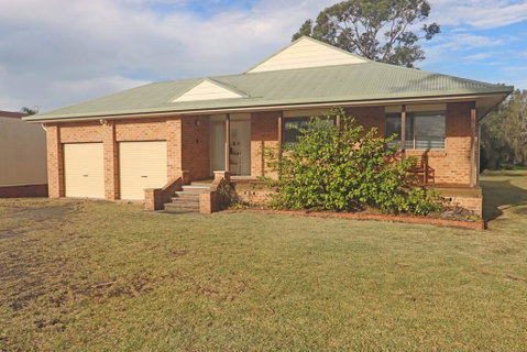 Boomerang - Lightning Ridge Tourism 0
