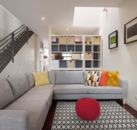 Boutique Stays - Somerset Terrace Townhouse in Richmond - Lightning Ridge Tourism