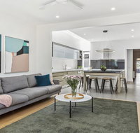 Boutique Stays - Victorian Vogue Richmond House - Lightning Ridge Tourism