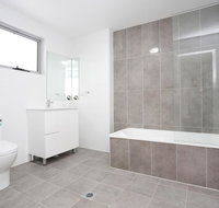 Brand new Family Friendly Apartment for 7 - Lightning Ridge Tourism