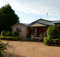 Brick Creek House - Lightning Ridge Tourism