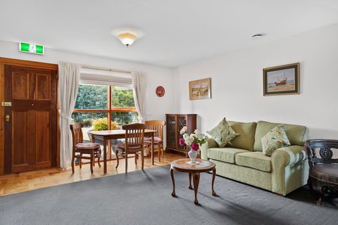 Brightwater Bed And Breakfast - Lightning Ridge Tourism 0