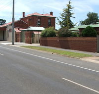 Bristol House Accommodation - Lightning Ridge Tourism