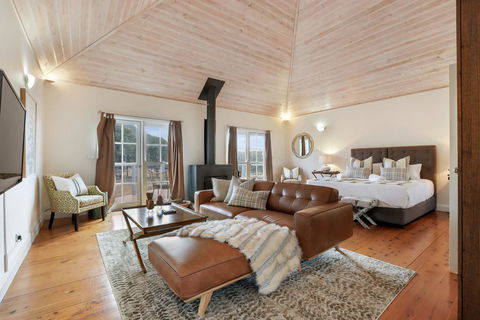 Brokenback Views Country Estate Hunter Valley - Lightning Ridge Tourism 3
