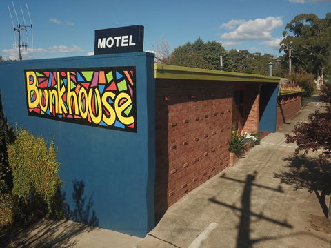 Bunkhouse Motel - Lightning Ridge Tourism 0