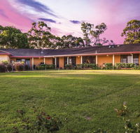 Burncroft Guesthouse - Lightning Ridge Tourism