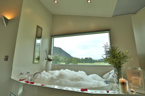 Bushland - Lightning Ridge Tourism 3