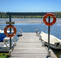 Calm Waters Waterfront Cottages - Lightning Ridge Tourism
