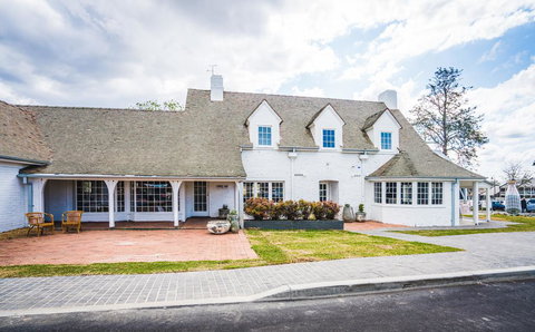 Camden Valley Inn - Lightning Ridge Tourism 2