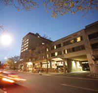 Canberra City YHA - Lightning Ridge Tourism